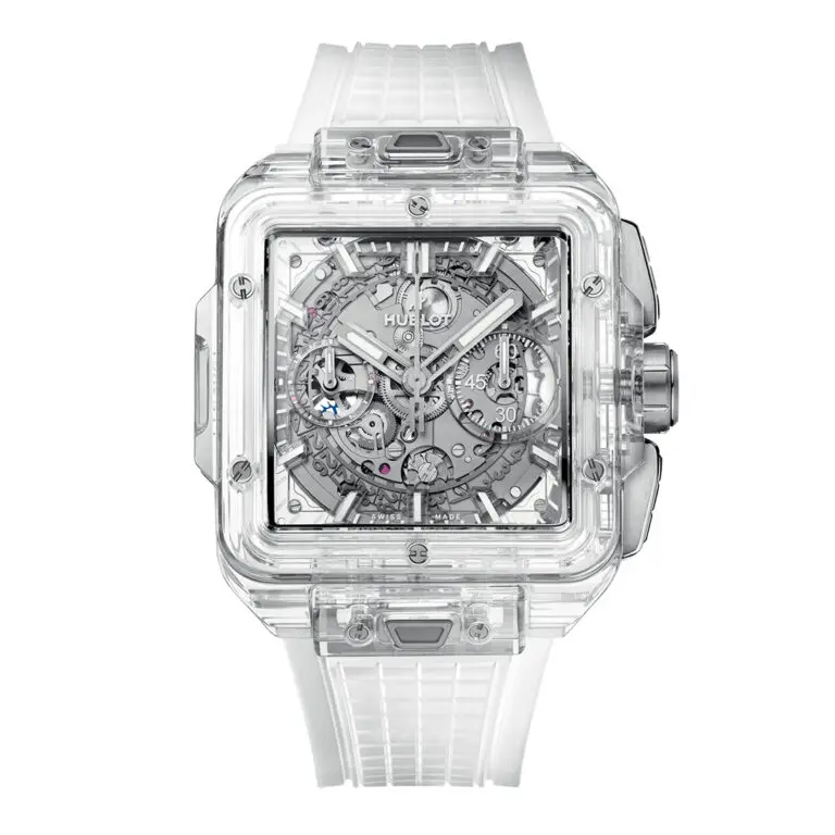 Square Baexhibition case back watchng Unico Sapphire